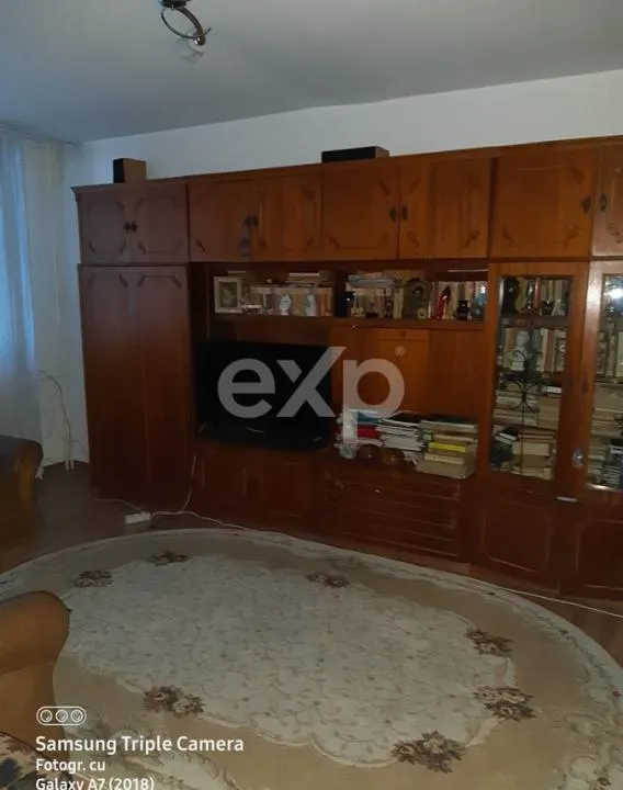 Negru Voda, Apartament 2 camere, decomandat, balcon mare, Școala 14 Pitești - foto 4