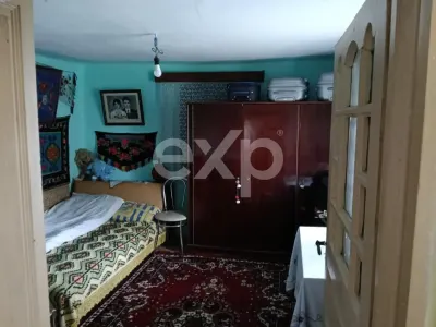 Casă tradițională cu 2029 MP, livadă, puț propriu - foto 4