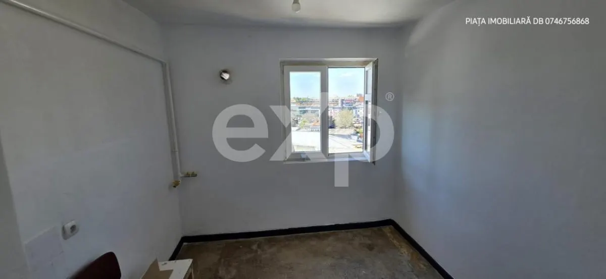 Apartament 4 Camere – Vedere Panoramică pe 2 zone diferite – Zona Piața 1 Mai - foto 9