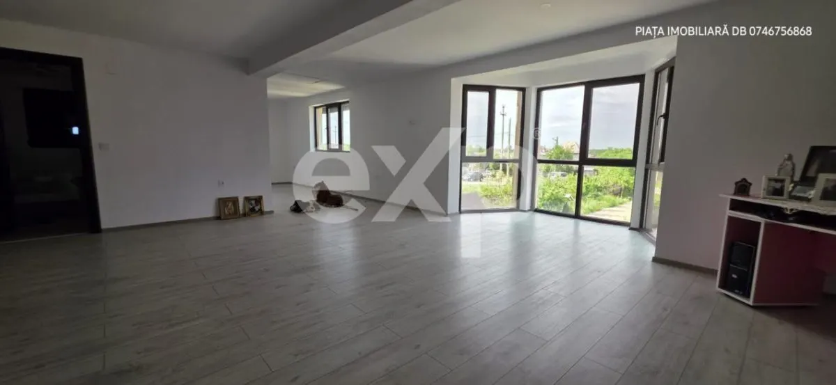 Vilă Impunătoare cu 9.800 mp Teren – Bungetu, Dâmbovița | Oază de Liniște - foto 14