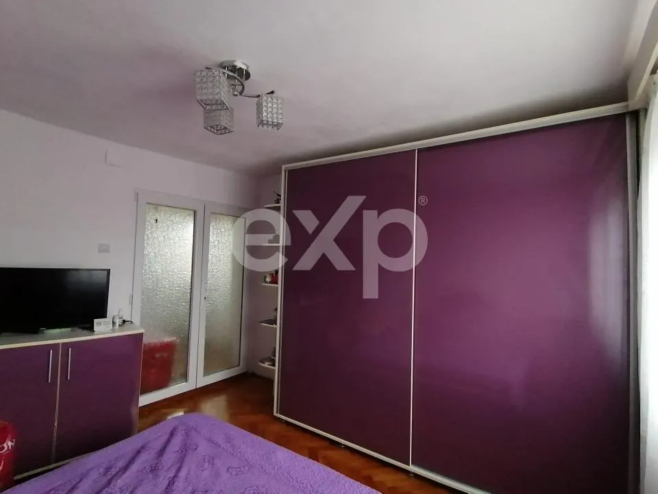Casă de vânzare – Făgăraș 110 mp ,curte comuna! - foto 9