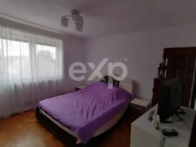 Casă de vânzare – Făgăraș 110 mp ,curte comuna! - foto 10