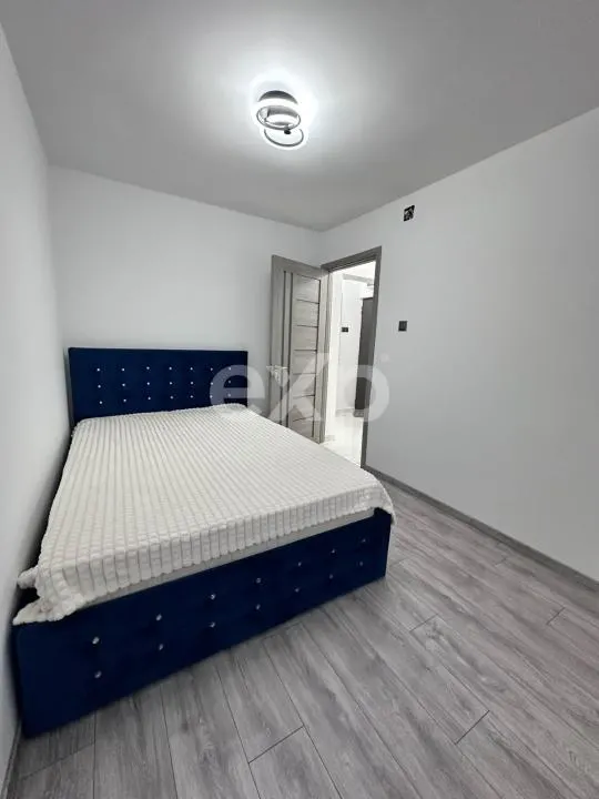 Apartament de vânzare – 3 camere , Micro 8 ,et 1 - foto 7
