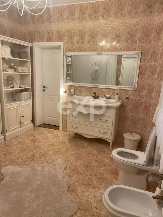 Vilă de lux 10 camere, 550 mp utili –Micro 6, Târgoviște, lângă Sala Polivalentă - foto 15