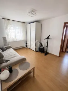 Apartament 2 Camere in Trivale | Etaj 3 | Mobilat &amp; utilat Modern - Pitesti