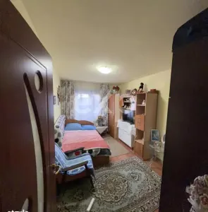 Apartament 2 Cam Decomandat – Etaj 2/4, Zona Micro 6(Vizavi de fostul Select) - foto 4