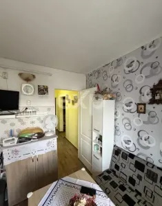 Apartament 2 Cam Decomandat – Etaj 2/4, Zona Micro 6(Vizavi de fostul Select) - foto 6