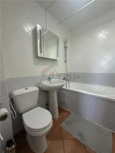 Inchiriere  Apartament cu 3 camere Podu Ros - foto 6