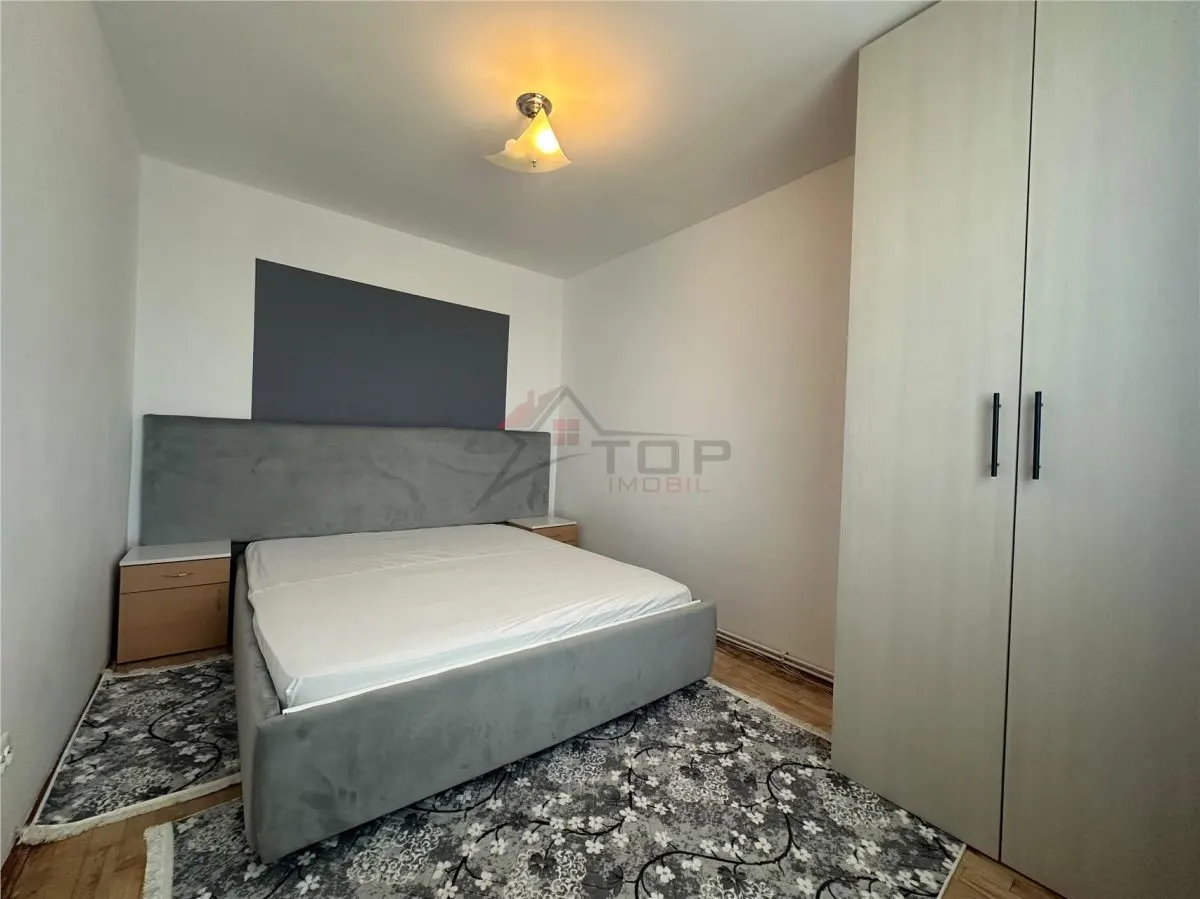 Inchiriere  Apartament cu 3 camere Podu Ros - foto 7