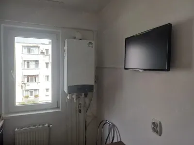 Apartament 2 camere de închiriat â€“ Mircea, etaj 3, centrală termică, aer condiționat - foto 6
