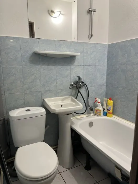 Cameră de cămin de închiriat â€“ Bularga, aproape de Podu Roș și Palas - foto 3