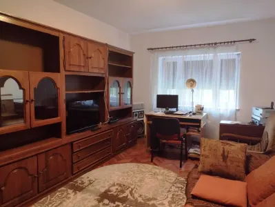 Apartament cu 3 camere decomandat  Racadau, mobilat, parcare si boxa - Brasov