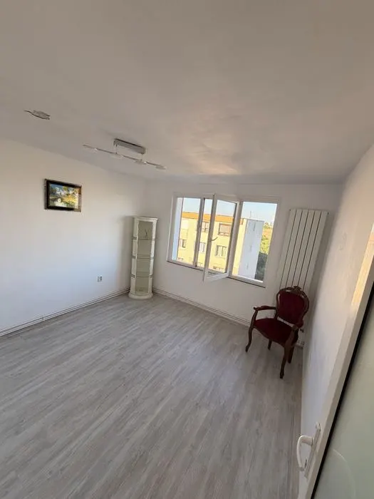 Apartament 2 camere decomandat  zona Craiter - foto 3