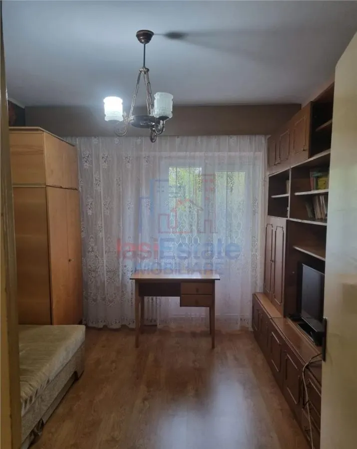 Apartament 3 camere Podul de Fier - foto 3