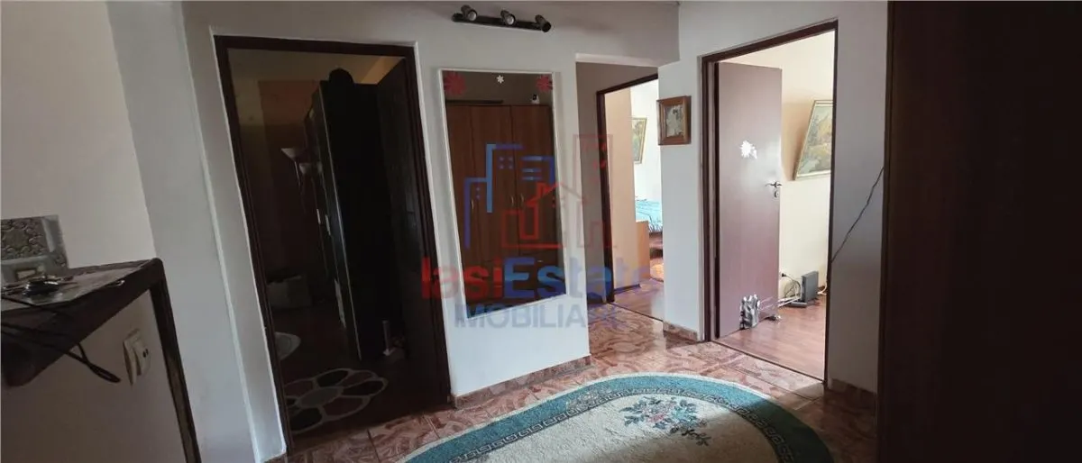 Apartament 3 camere Centru - Bd. Independenței - foto 4