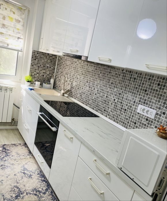 Apartament 3 camere | Zonă centrală | La 1,3 km de Palas | Ideal pentru cuplu sau familie - Iasi