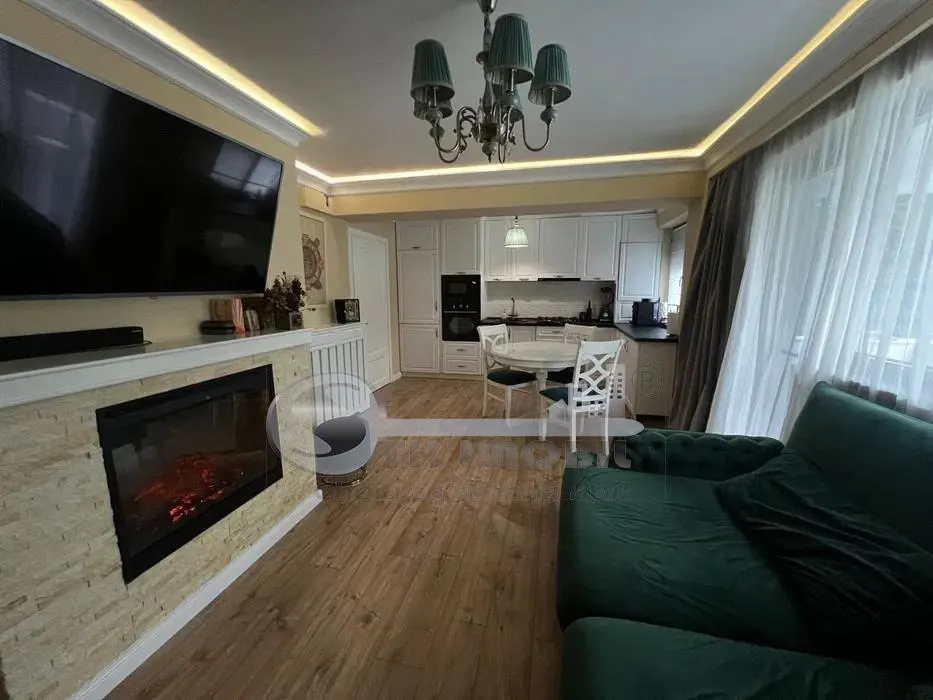 Apartament cu 2 camere cu gradina+ loc de parcare, Bucium - foto 1