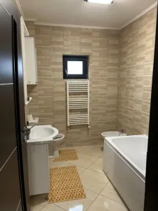 Apartament 3 camere decomandat | Tătărași â€“ Aviației | Bloc nou | Parcare inclusă - foto 4