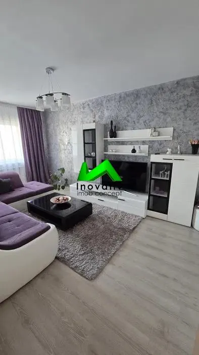Apartament de inchiriat 3 camere Sibiu Vasile Aaron - foto 1