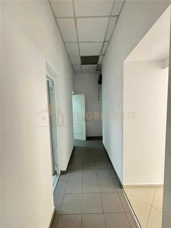 Spatiu comercial disponibil spre inchiriere - foto 5