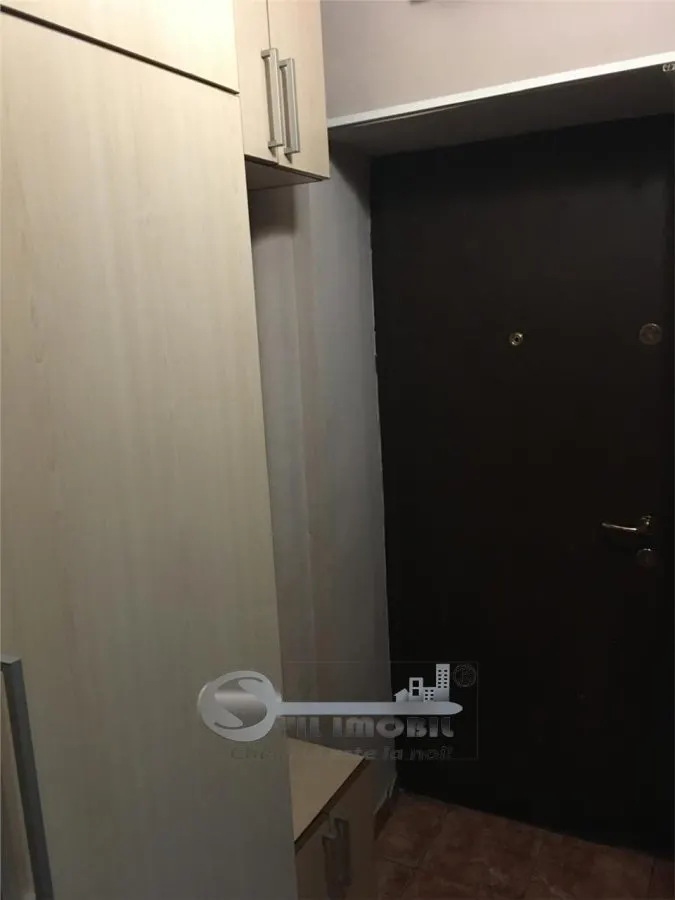 Garsonieră de închiriat â€“ Bd. Poitiers, etaj 2/3, centrală proprie - foto 9