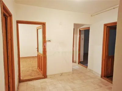 Apartament cu 3 camere decomandat, 65 mp â€“ Cartierul Nord | 2 balcoane - foto 8