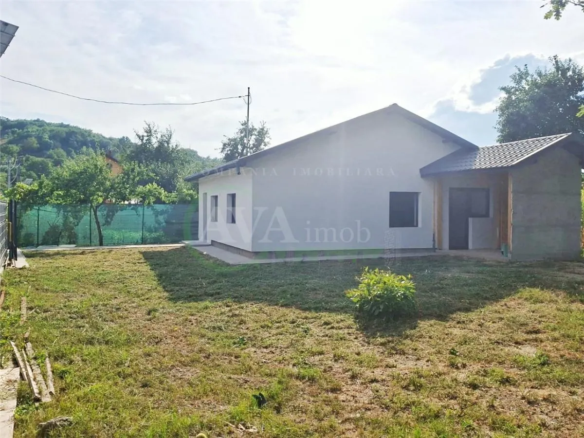 Casa la cheie, 75 mp utili â€“ Margineni | Teren 380 m - foto 4