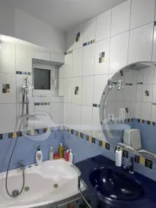 Închiriere apartament 3 camere decomandat, 80 mp, Păcurari â€“ La Bulevard - foto 8