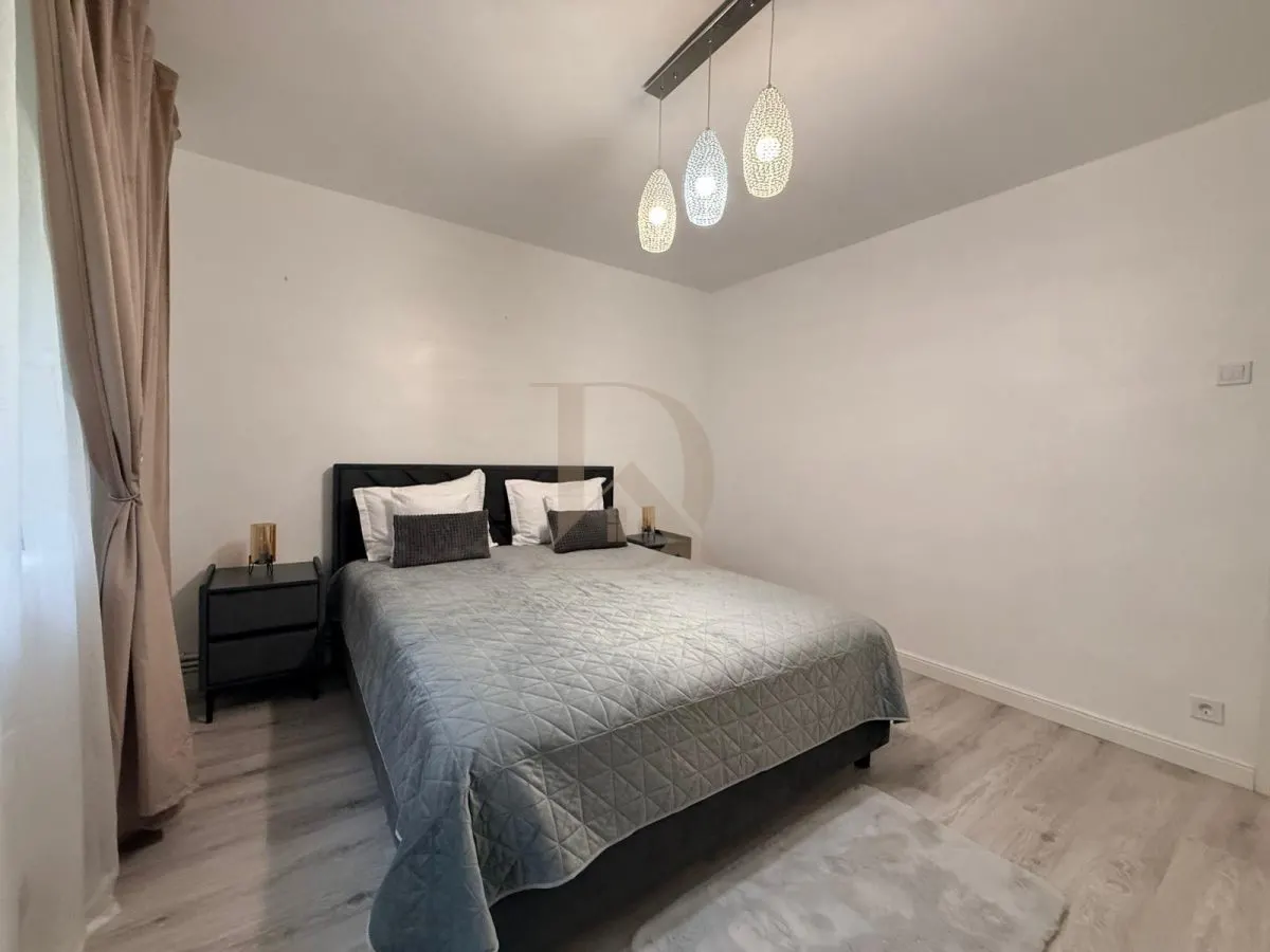 Prima Inchiriere! Centru Hala Centrala , 2 camere , totul nou ! - foto 15