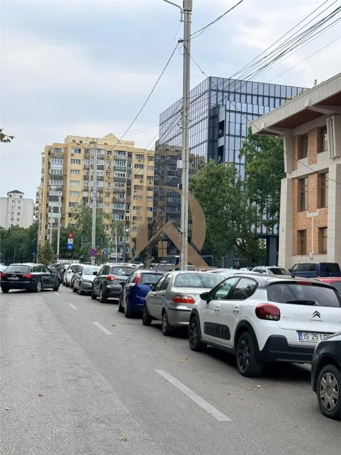 Prima Inchiriere! Centru Hala Centrala , 2 camere , totul nou ! - foto 4
