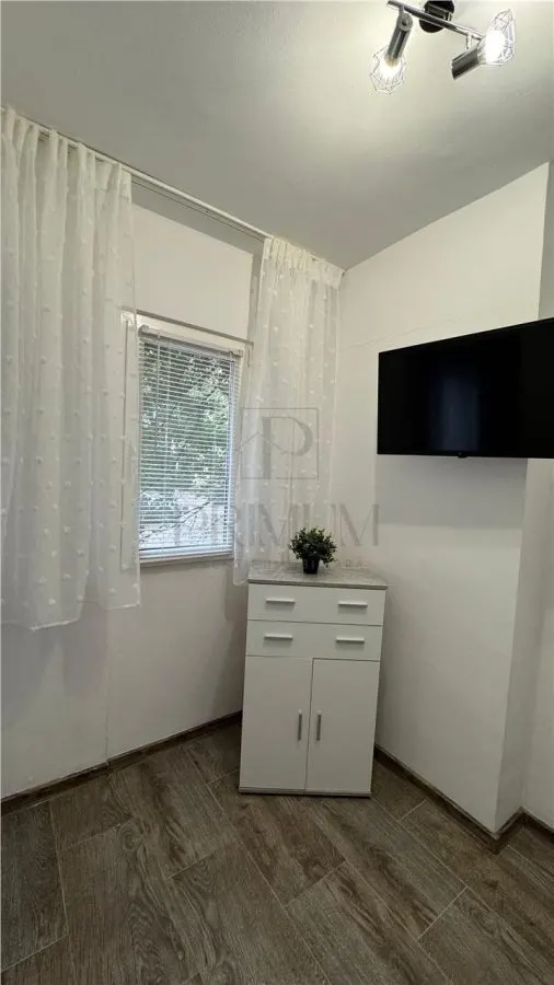 LIPOVEI - APARTAMENT 1 CAMERA - mobilat, utilat, RENOVAT - foto 2