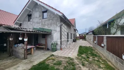 Casa individuala cu teren generos de 898 mp,Sag zona Centrala - foto 16