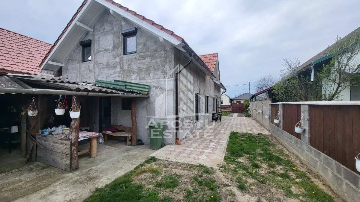 Casa individuala cu teren generos de 898 mp,Sag zona Centrala - foto 16