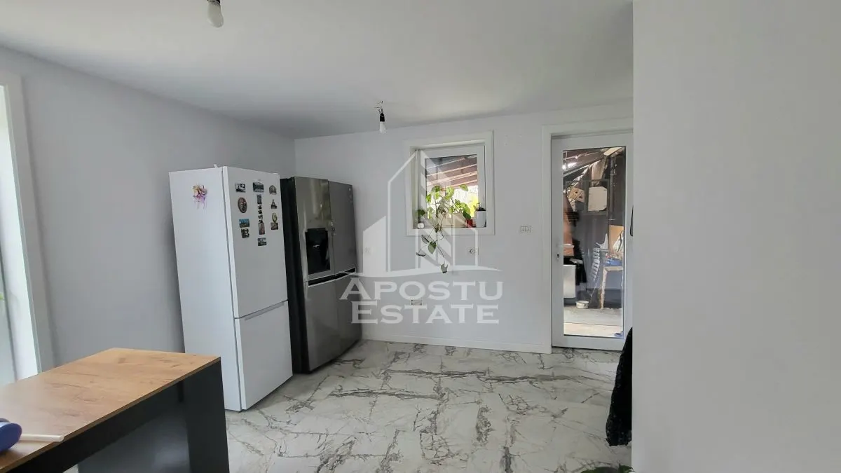 Casa individuala cu teren generos de 898 mp,Sag zona Centrala - foto 9