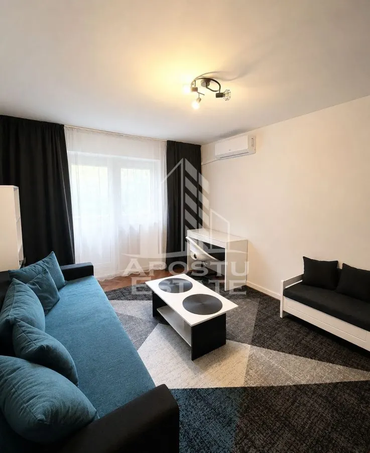 Apartament de vanzare cu 2 camere, semidecomandat, zona Dambovita - foto 1