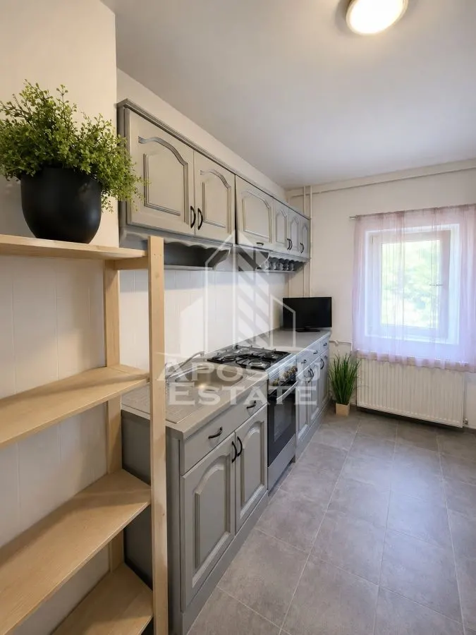 Apartament de vanzare cu 2 camere, semidecomandat, zona Dambovita - foto 2
