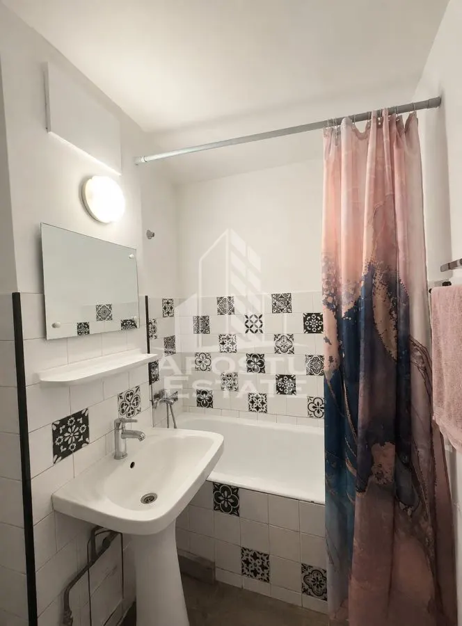 Apartament de vanzare cu 2 camere, semidecomandat, zona Dambovita - foto 5