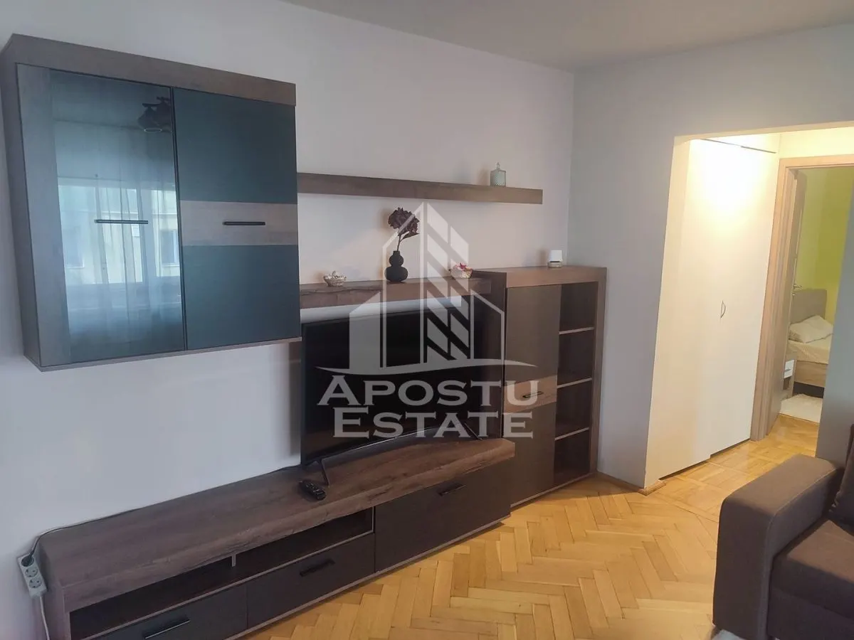Apartament cu 3 camere, Centrala proprie, Zona Girocului - foto 5