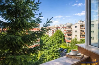 Decomandat,60mp,vitalizat,2 balcoane,living 24mp,areal linistit,Scriitorilor,Brasov - Brasov