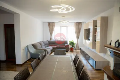 Casa Extraordinara în Lazu. Spatiu, Calitate și Confort la Superlativ - foto 3