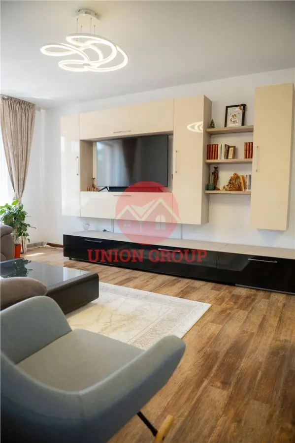 Casa Extraordinara în Lazu. Spatiu, Calitate și Confort la Superlativ - foto 4