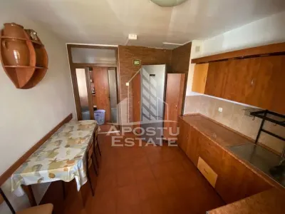 Apartament cu 4 camere de inchiriat in zona Sagului - foto 5