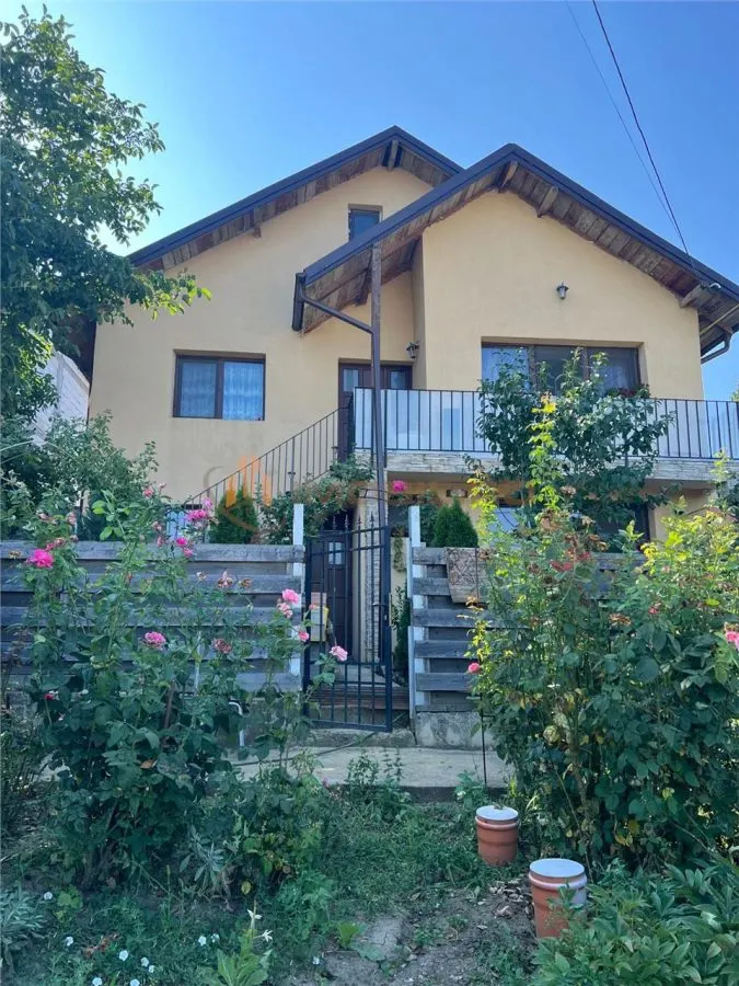 Casă de vânzare Iasi - Uricani - foto 1