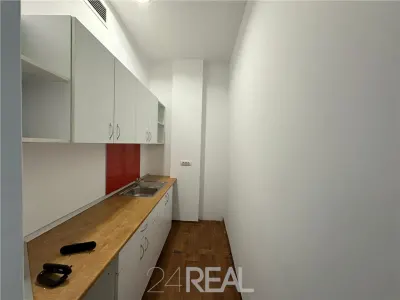 Spatii de birouri in cladire unica - de la 100 mp - foto 7
