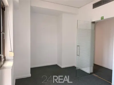 Inchiriere birouri langa metrou Aurel Vlaicu de la 350 mp - foto 8