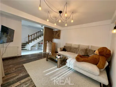 Casa de vannzare Bragadiru -Triplex 116 mp + curte proprie 105 mp - foto 1