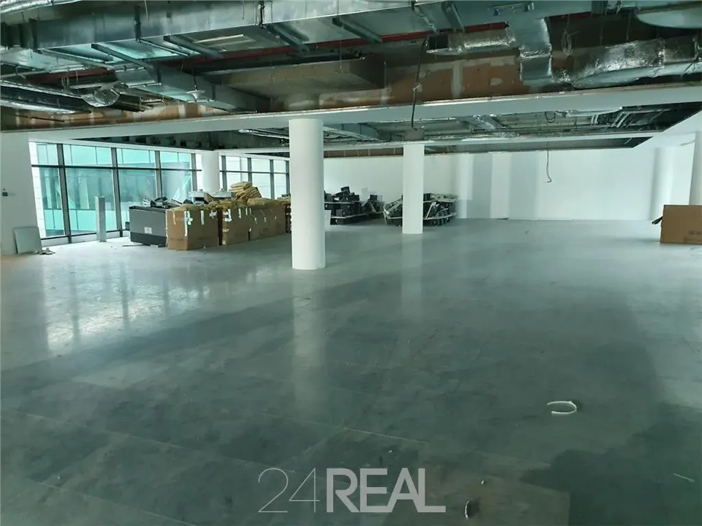 Spatii comerciale de inchiriat in Platinum Business de la 405 mp - foto 6