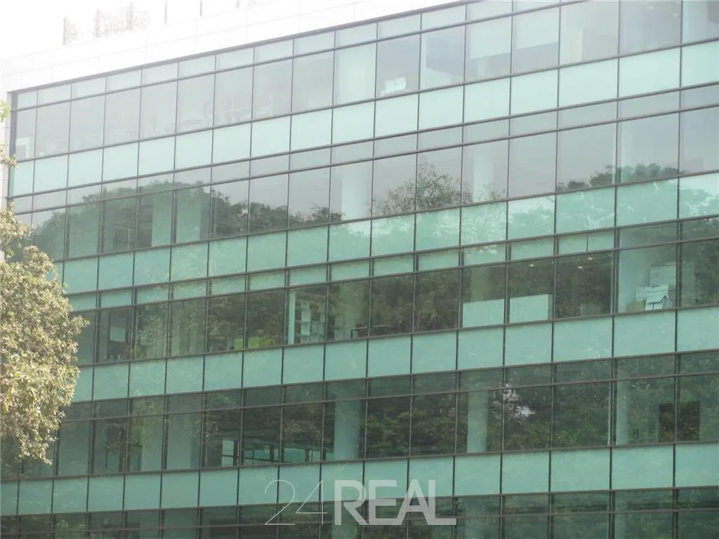 Spatii comerciale de inchiriat in Platinum Business de la 405 mp - foto 7