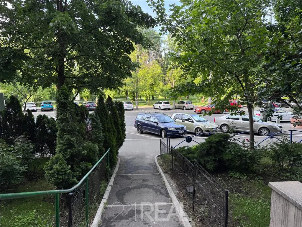 Apartament parter zona Tineretului - renovat complet - foto 13