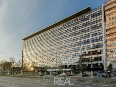 Europe House - singura suprafata disponibila - foto 7
